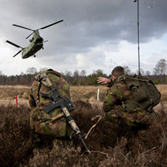 "Battlefield acupunctuur" biedt een veiliger en effectiever alternatief tegen gevaarlijke pijnstillers voor militairen 